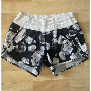 Lululemon Women’s Short 4” Lined Size 6